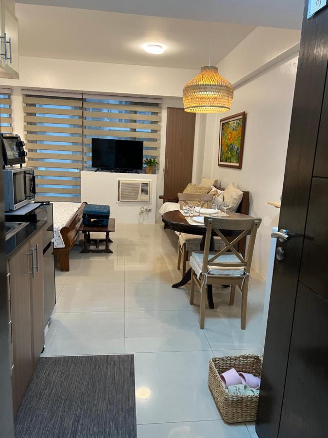 Telly'S Studio Across Naia3 Manila Luaran gambar